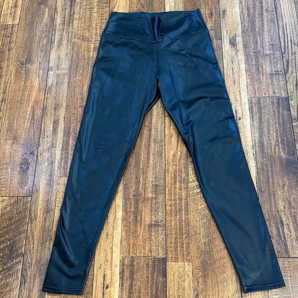 Faux leather leggings S New - Picture 3 of 6